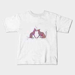 Cat and dog kissing Kids T-Shirt